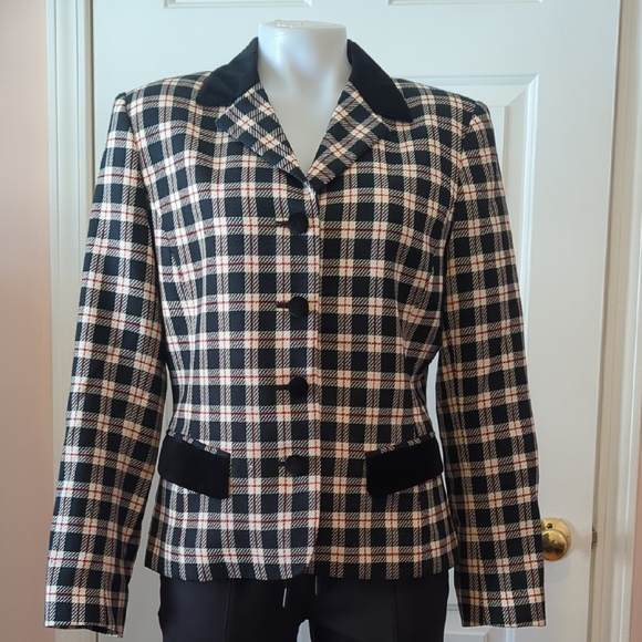 Liz Claiborne Collection Tops - Liz Claiborne Vintage Plaid Collared Button Up Size 8